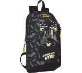 SAFTA  Mini mochila bolsillo vertical batman "hero" - Diseño exclusivo de Nuestras Licencias Oficiales - Mini Mochila Hombreras Acolchadas, Confortables y Ajustables - Mochila Espalda Ergonómica - Mini Mochila Alta Durabilidad y Máxima Resistencia