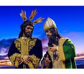 Pintura de diamantes Cofrades de la Semana Santa. En lienzos de 30x40cm disponibles varias imágenes diferentes. Disponible de varias ciudades y varias imágenes