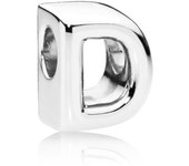 Charm Pandora Letra D 797458 en Plata de Primera Ley