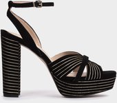 Pedro Miralles Sandalias de tacón de piel modelo MONTEFIORALLE en tonos Negros. Hecho a mano en España.