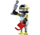 Piloto de carreras PLAYMOBIL listo para enfrentarse a cualquier desafío en la pista (70812)