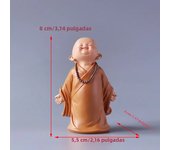 1pcs Resin Cute Little Monk Mini Statue Modern Handmade Sculpture Cute Home Living Room Desktop Mini Statue Children's Gift Car