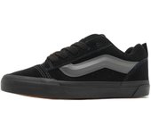 Zapatillas marca Vans modelo Vn000D2T5Qp1 para junior en color negro
