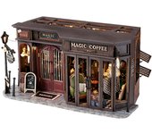DAM. Cafetería Antigua. Maqueta 3D realista con gran detalle y luces led. 29x14x15cm.