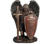 CAPRILO REGALOS & DECORACIÓN Figura Decorativa Mitológica de Resina "Soldado con Alas". Adornos y Esculturas. Decoración Hogar. Regalos Originales. 15 x 13 x 21 cm