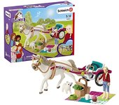 Schleich 42467 Horse Club play set - carruaje para el espectáculo ecuestre, juguetes a partir de 5 años