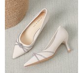 Black High Heels Women's Stiletto Heel Pointed Elegant 2024 New Niche Design Sense Rhinestone Professional Work