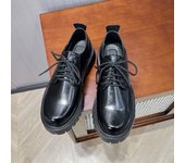 novedad Zapatos de piel de suela gruesa estilo británico para hombre.