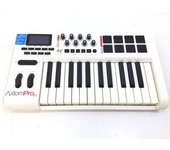 CONTROLADOR M AUDIO AXIOM PRO 25
