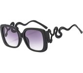 2024 Fashion Vintage Sunglasses Women Retro Classic Trendy Brand Design Gold Frame Square Sun Glasses Outdoor Shades Snake Leg