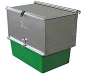 Nido cuna exterior para jaula de conejos con cubeta verde intercambiable
