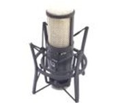 MICROFONO AKG P220