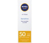 NIVEA SUN Sensitive Protección Facial FP 50 (1 x 50 ml), protector solar facial para piel sensible, crema sin perfume con 0% sensación pegajosa